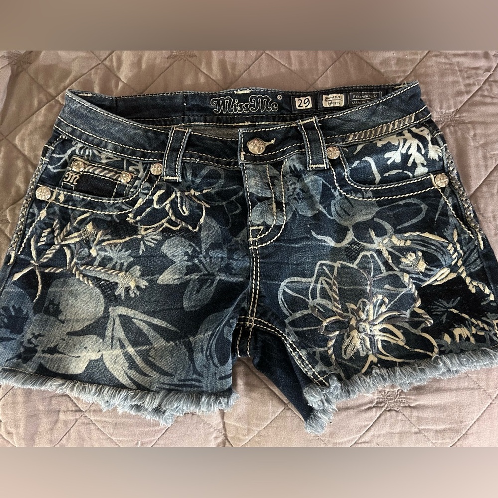 Miss me shorts size 29